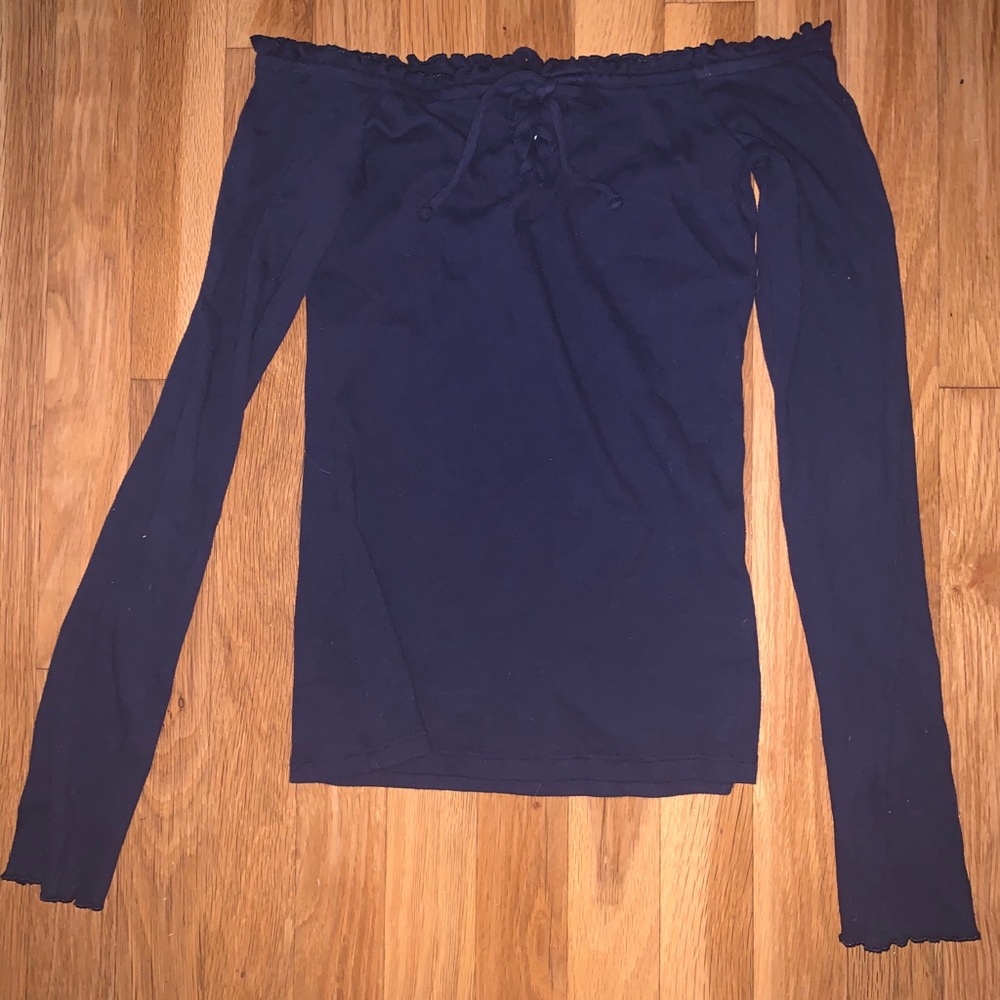 Aéropostale off the shoulder long sleeve shirt